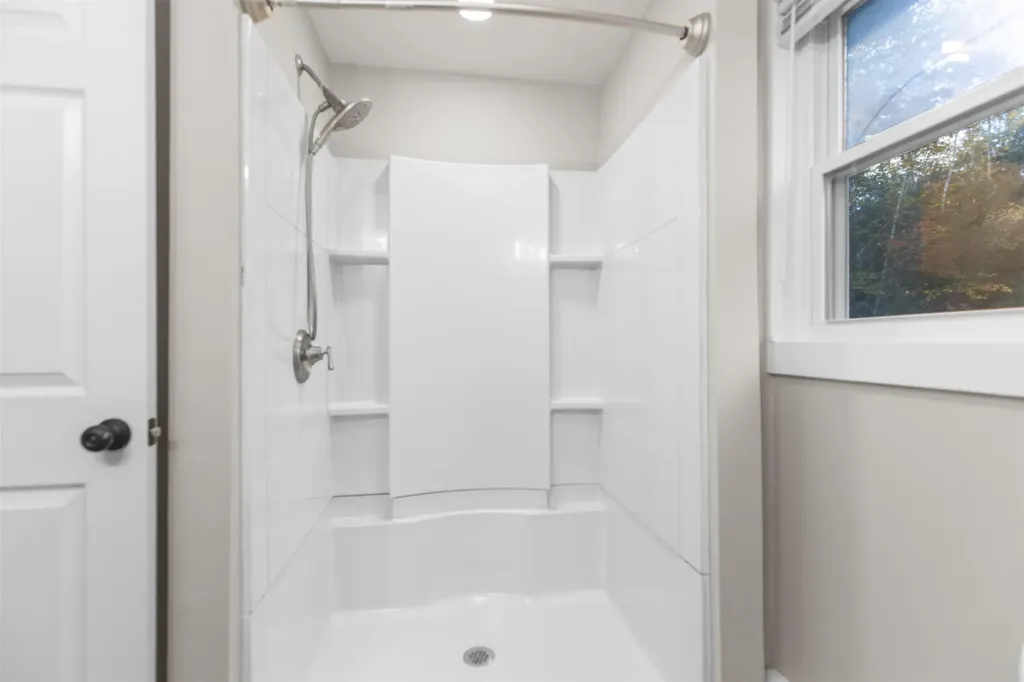 447 Nh Route 104 Meredith NH 03253