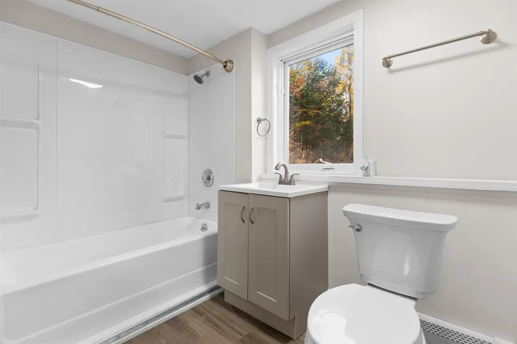 447 Nh Route 104 Meredith NH 03253