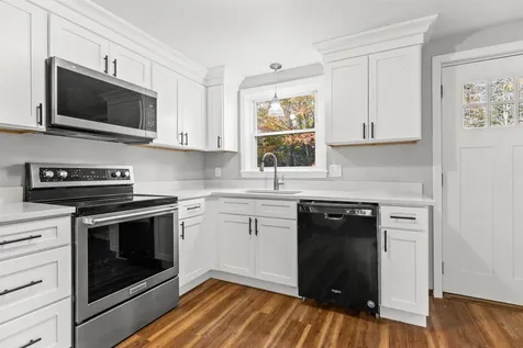 447 Nh Route 104 Meredith NH 03253