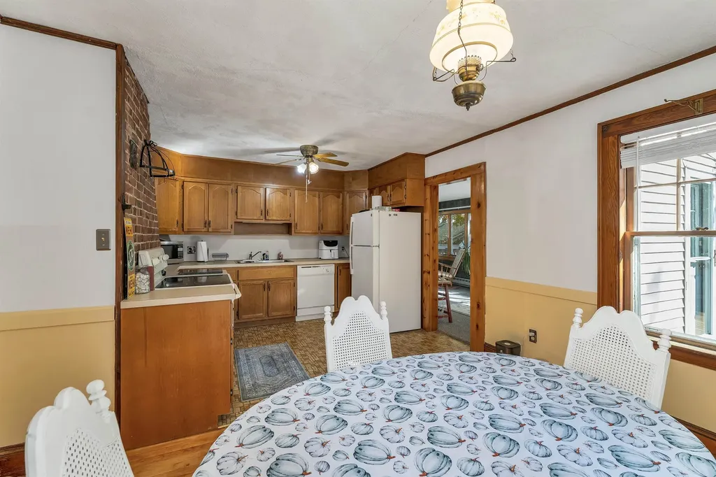 320 Thaxter Road Portsmouth NH 03801