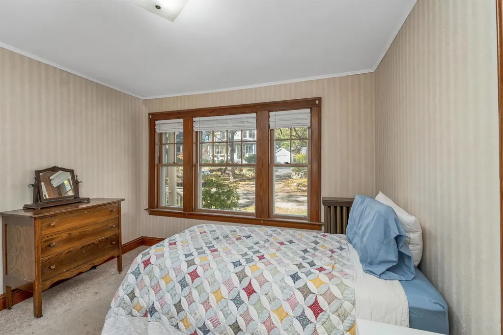 320 Thaxter Road Portsmouth NH 03801