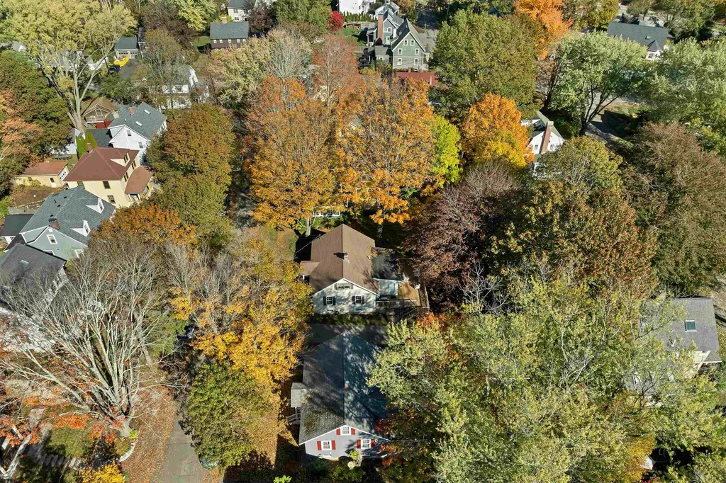 320 Thaxter Road Portsmouth NH 03801