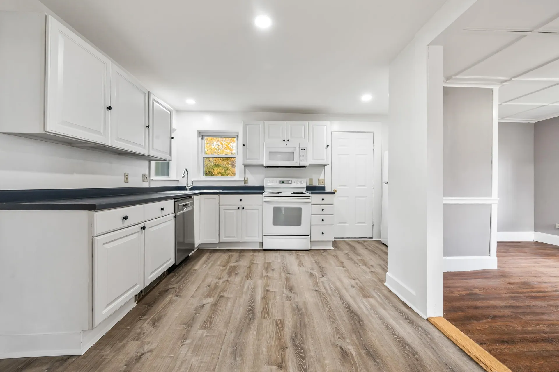 93 Pleasant Street Littleton NH 03561