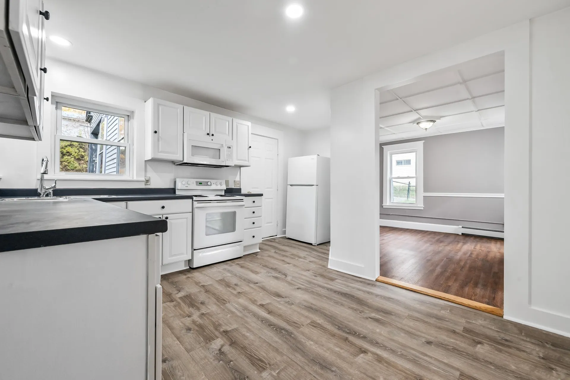 93 Pleasant Street Littleton NH 03561