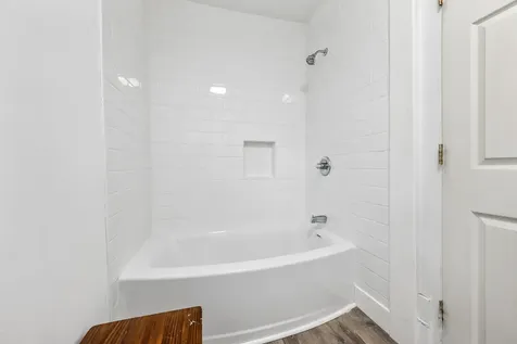 93 Pleasant Street Littleton NH 03561