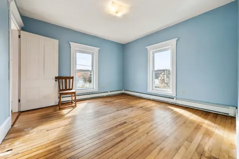 93 Pleasant Street Littleton NH 03561