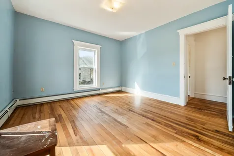 93 Pleasant Street Littleton NH 03561