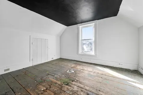 93 Pleasant Street Littleton NH 03561