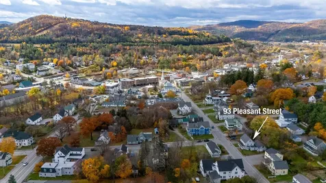 93 Pleasant Street Littleton NH 03561