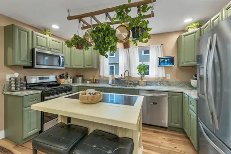 29 Strafford Street Laconia NH 03246