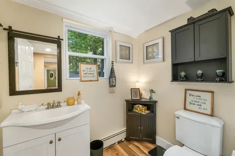 29 Strafford Street Laconia NH 03246