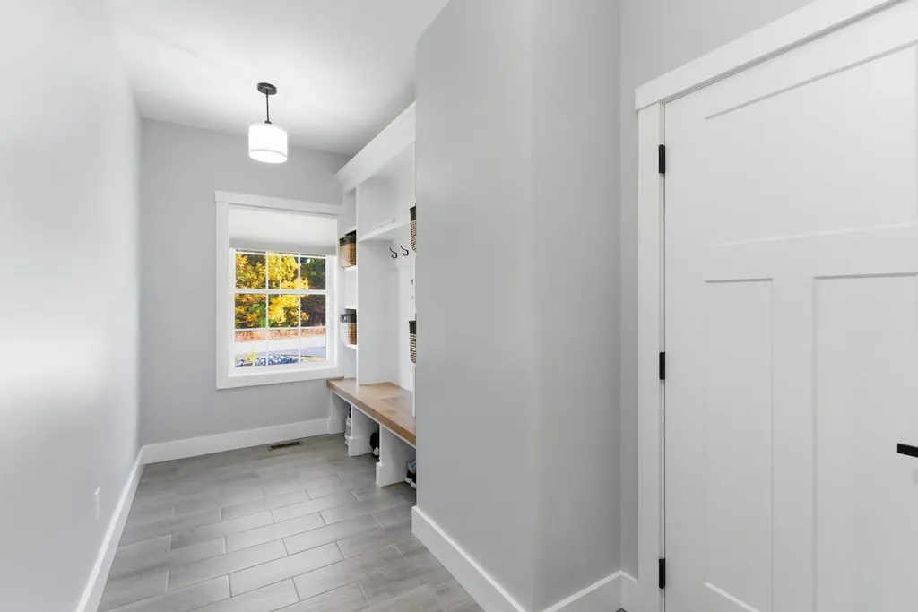 10 Sap House Road Weare NH 03281