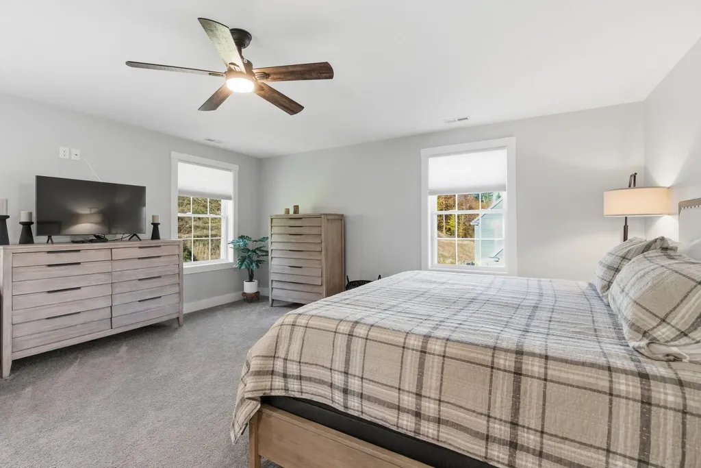 10 Sap House Road Weare NH 03281