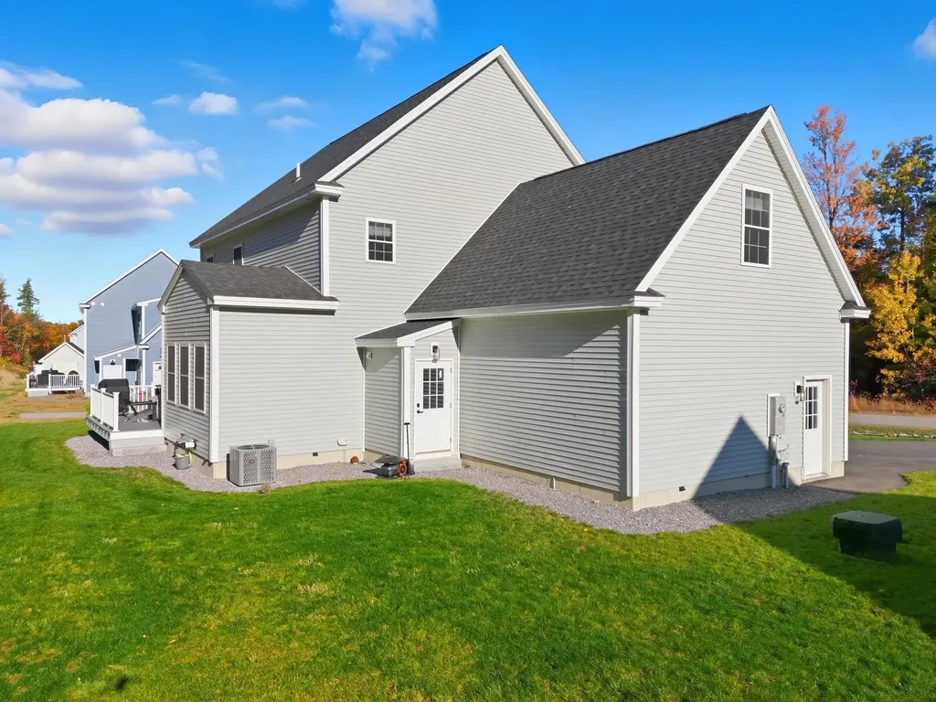 10 Sap House Road Weare NH 03281