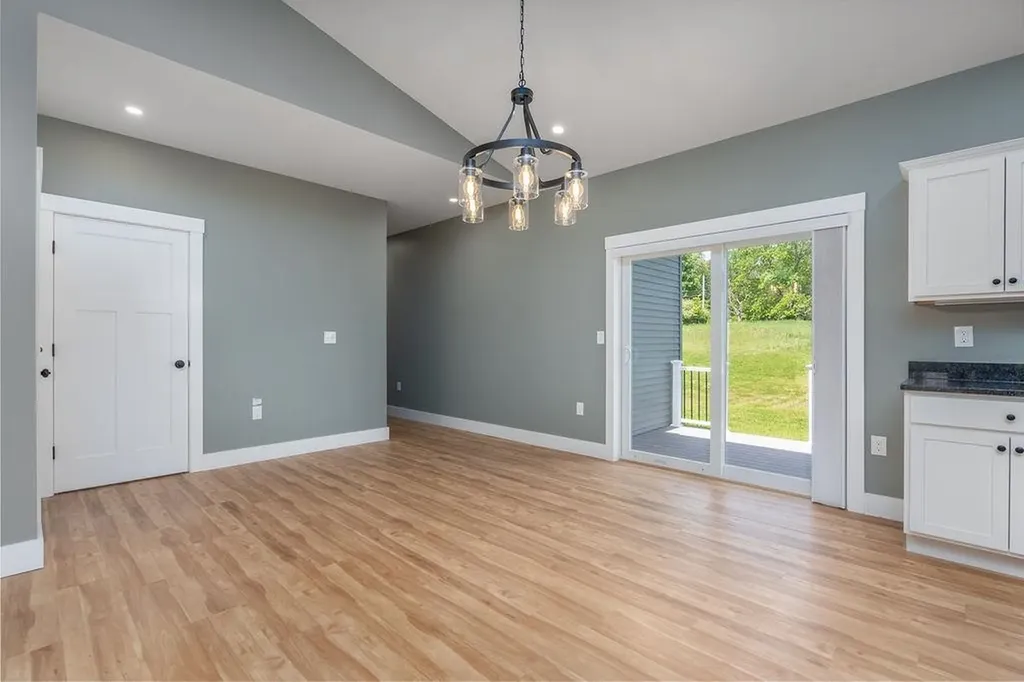 5 Midmark Lane Concord NH 03301