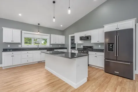 5 Midmark Lane Concord NH 03301