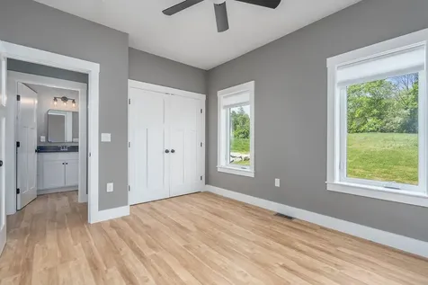 5 Midmark Lane Concord NH 03301