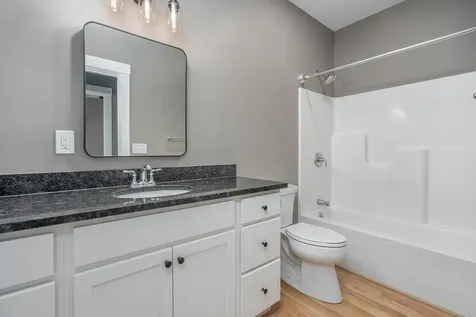 5 Midmark Lane Concord NH 03301