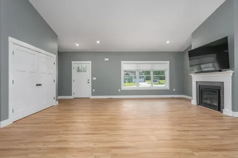 5 Midmark Lane Concord NH 03301