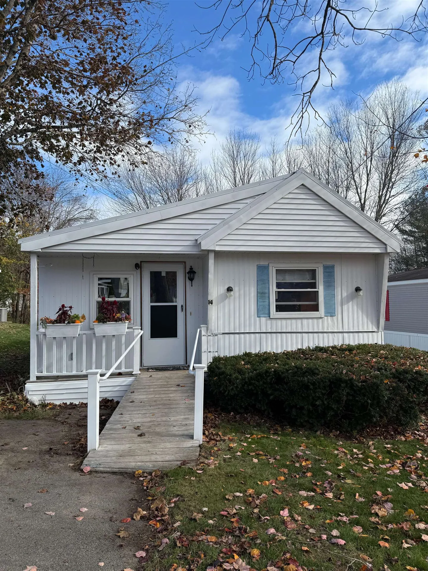 14 Meredith Drive Hampstead NH 03841