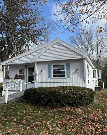 14 Meredith Drive Hampstead NH 03841