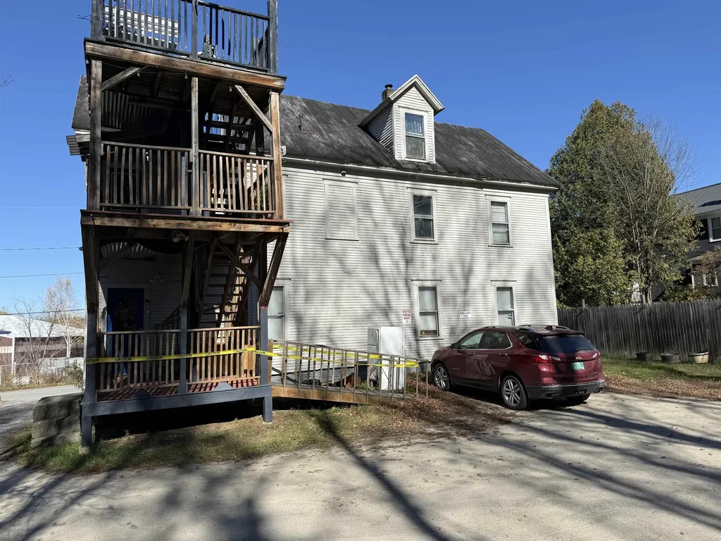 86 Raymond Street Lyndon VT 05851