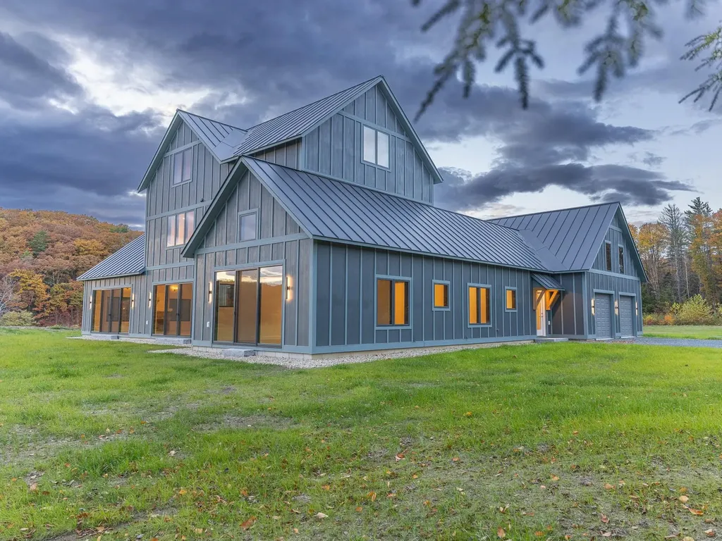 30 Farr Road Chesterfield NH 03466