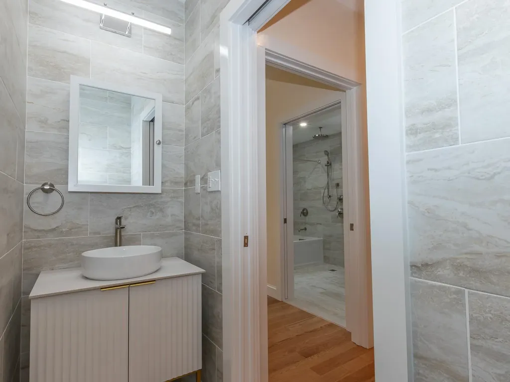 30 Farr Road Chesterfield NH 03466