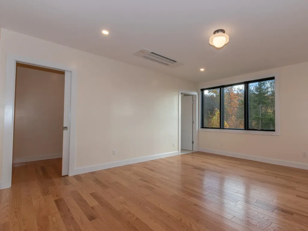 30 Farr Road Chesterfield NH 03466