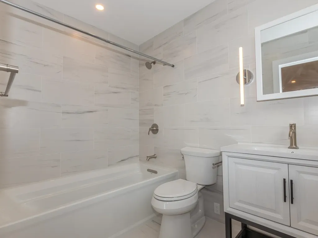 30 Farr Road Chesterfield NH 03466