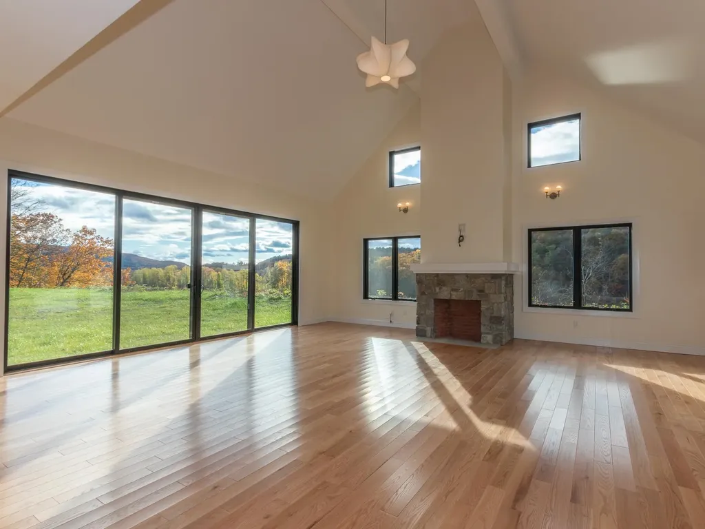 30 Farr Road Chesterfield NH 03466