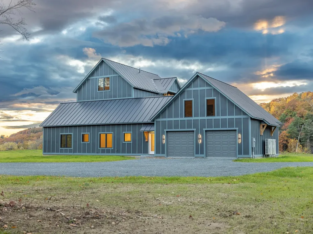 30 Farr Road Chesterfield NH 03466