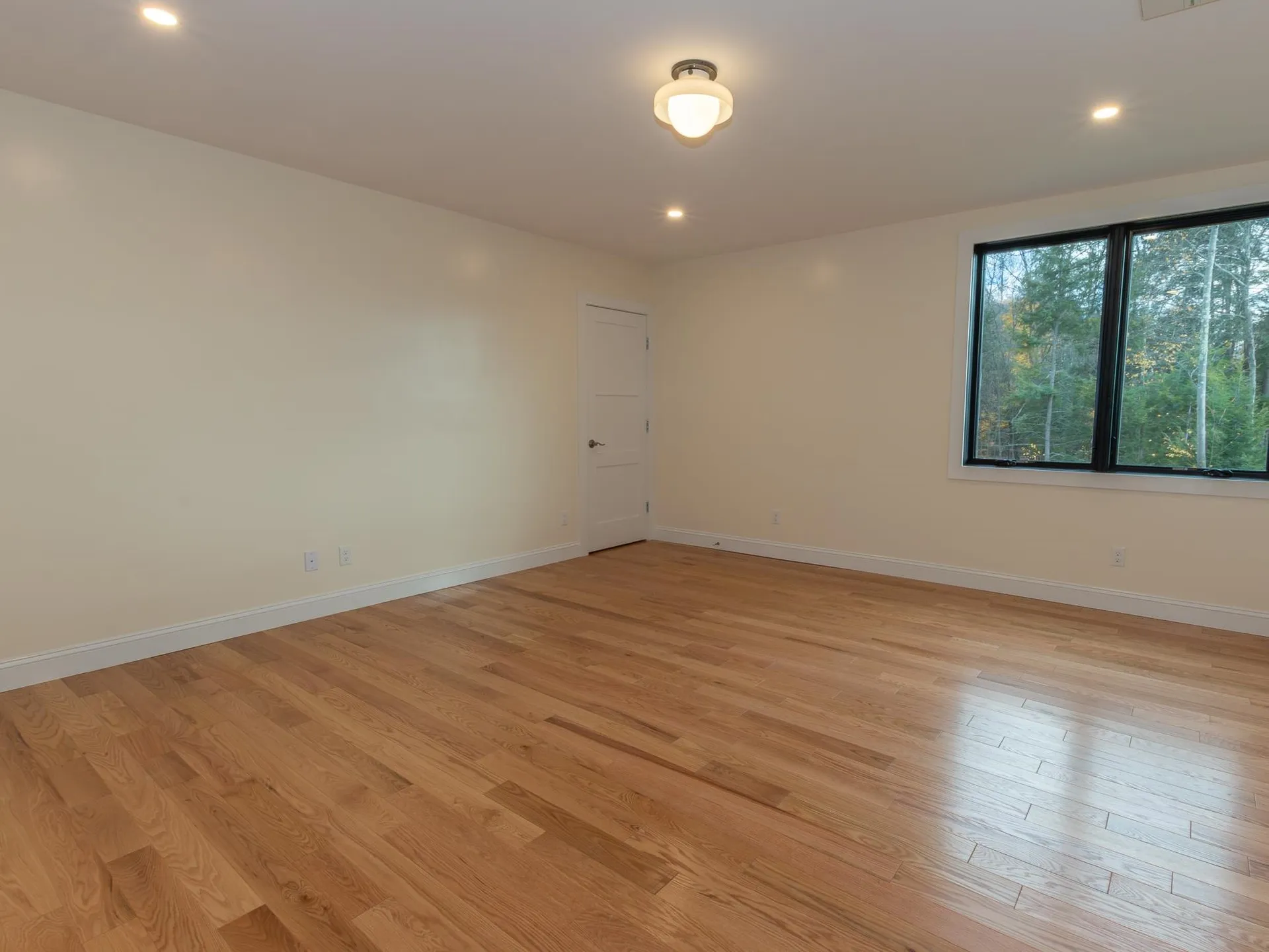 30 Farr Road Chesterfield NH 03466