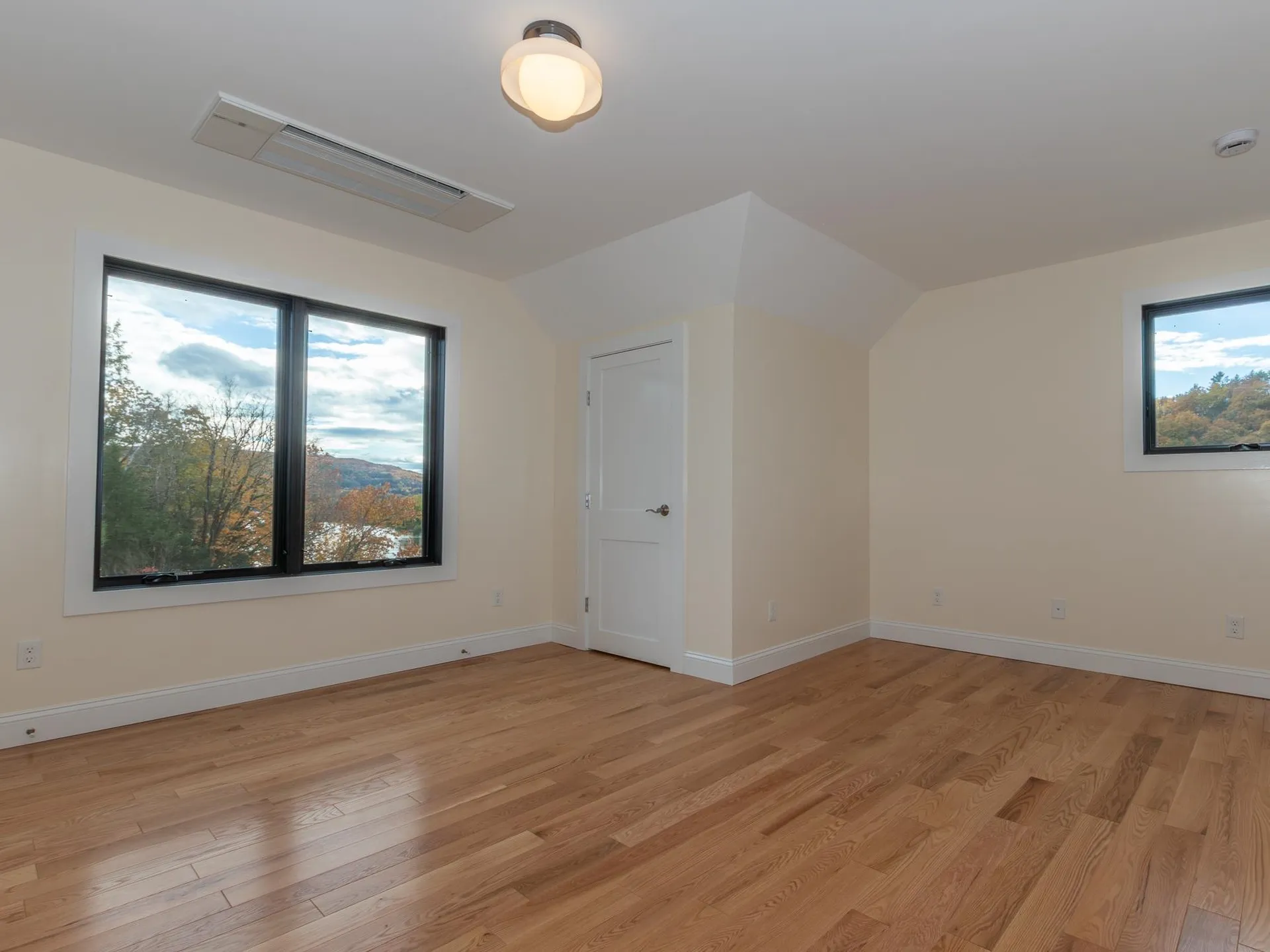 30 Farr Road Chesterfield NH 03466