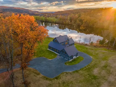 30 Farr Road Chesterfield NH 03466