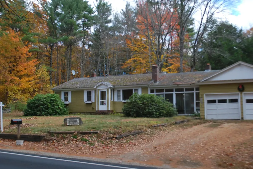 23 Ledge Hill Road Tuftonboro NH 03816