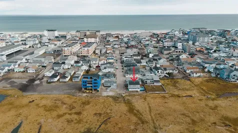 27 Perkins Avenue Hampton NH 03842