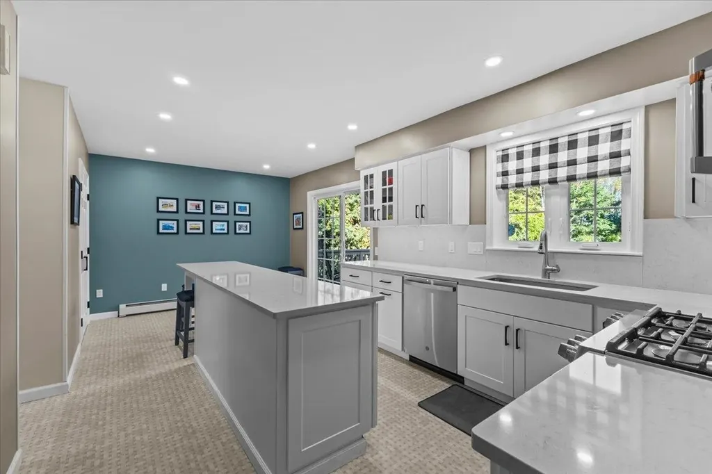 77 Maplewood Drive Shelburne VT 05482