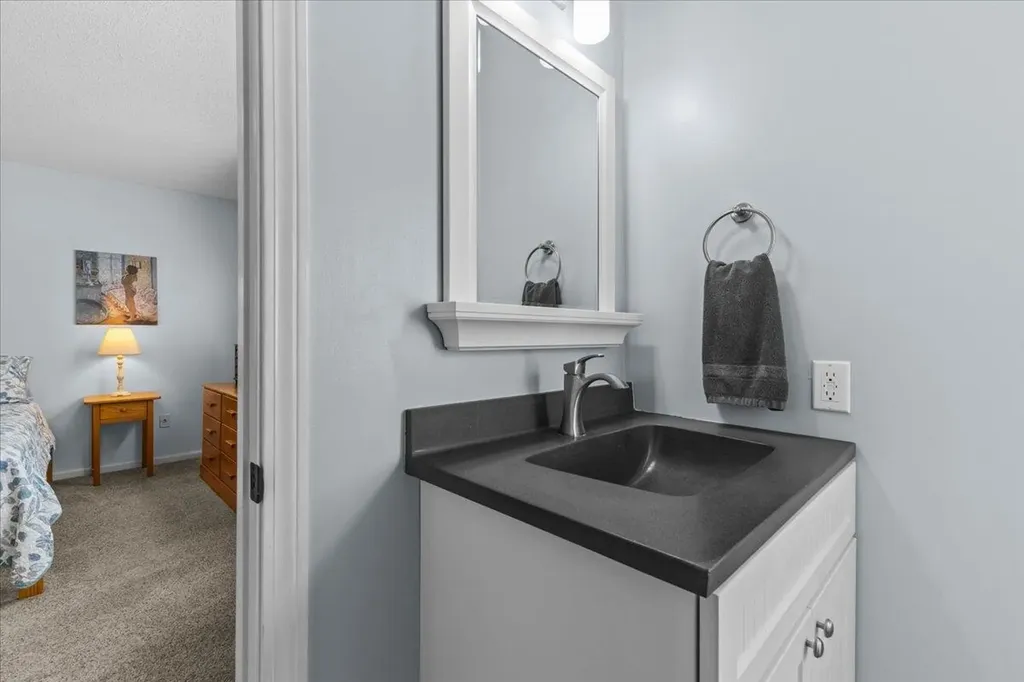 77 Maplewood Drive Shelburne VT 05482