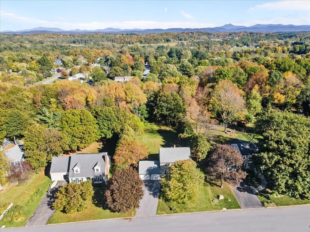 77 Maplewood Drive Shelburne VT 05482