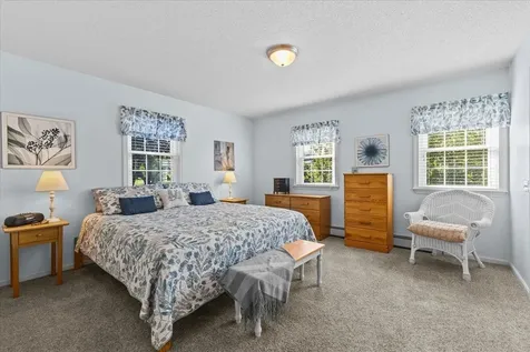 77 Maplewood Drive Shelburne VT 05482