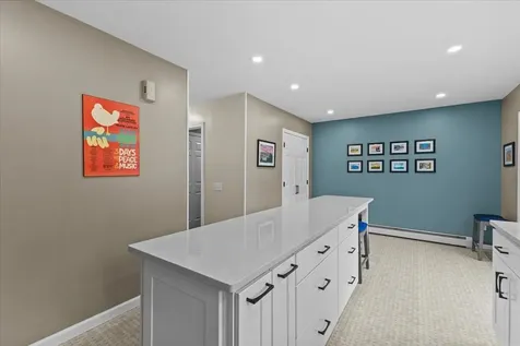 77 Maplewood Drive Shelburne VT 05482