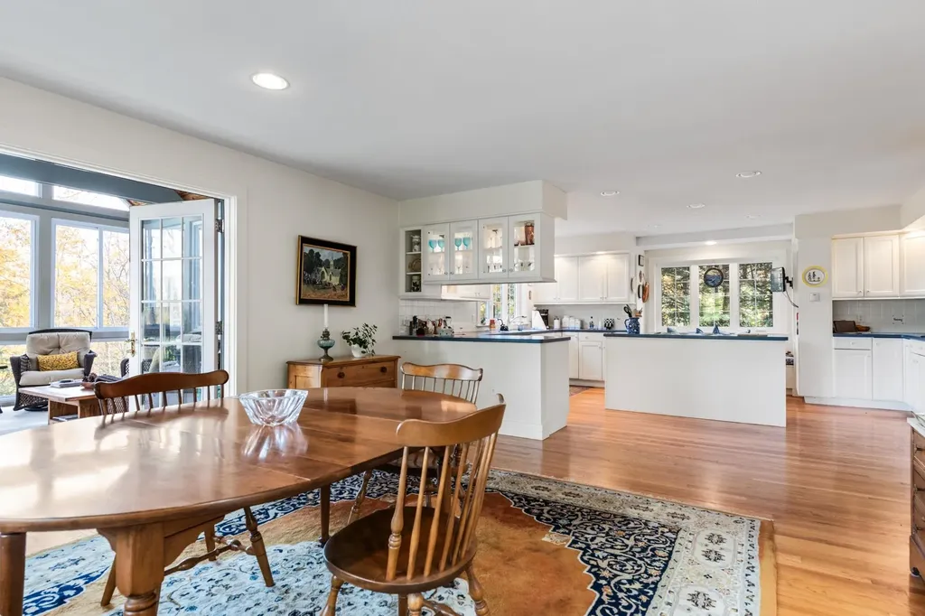 712 Sugarhouse Road New London NH 03257