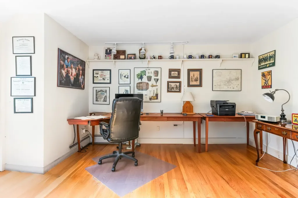 712 Sugarhouse Road New London NH 03257