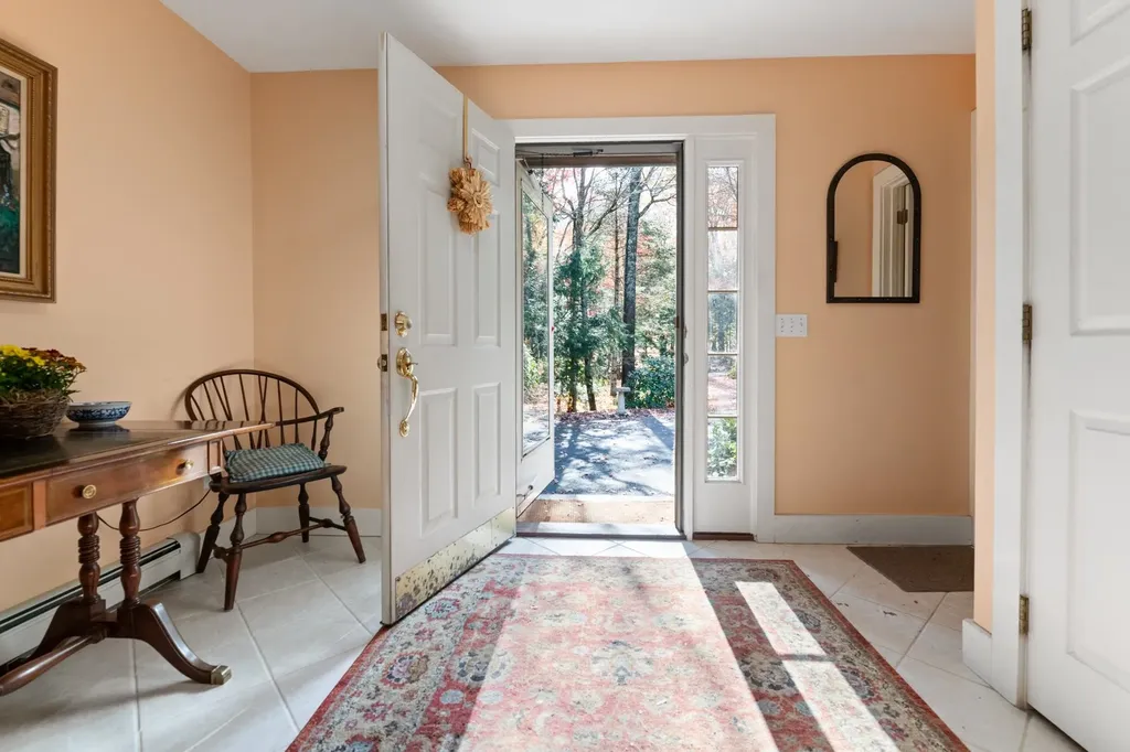 712 Sugarhouse Road New London NH 03257