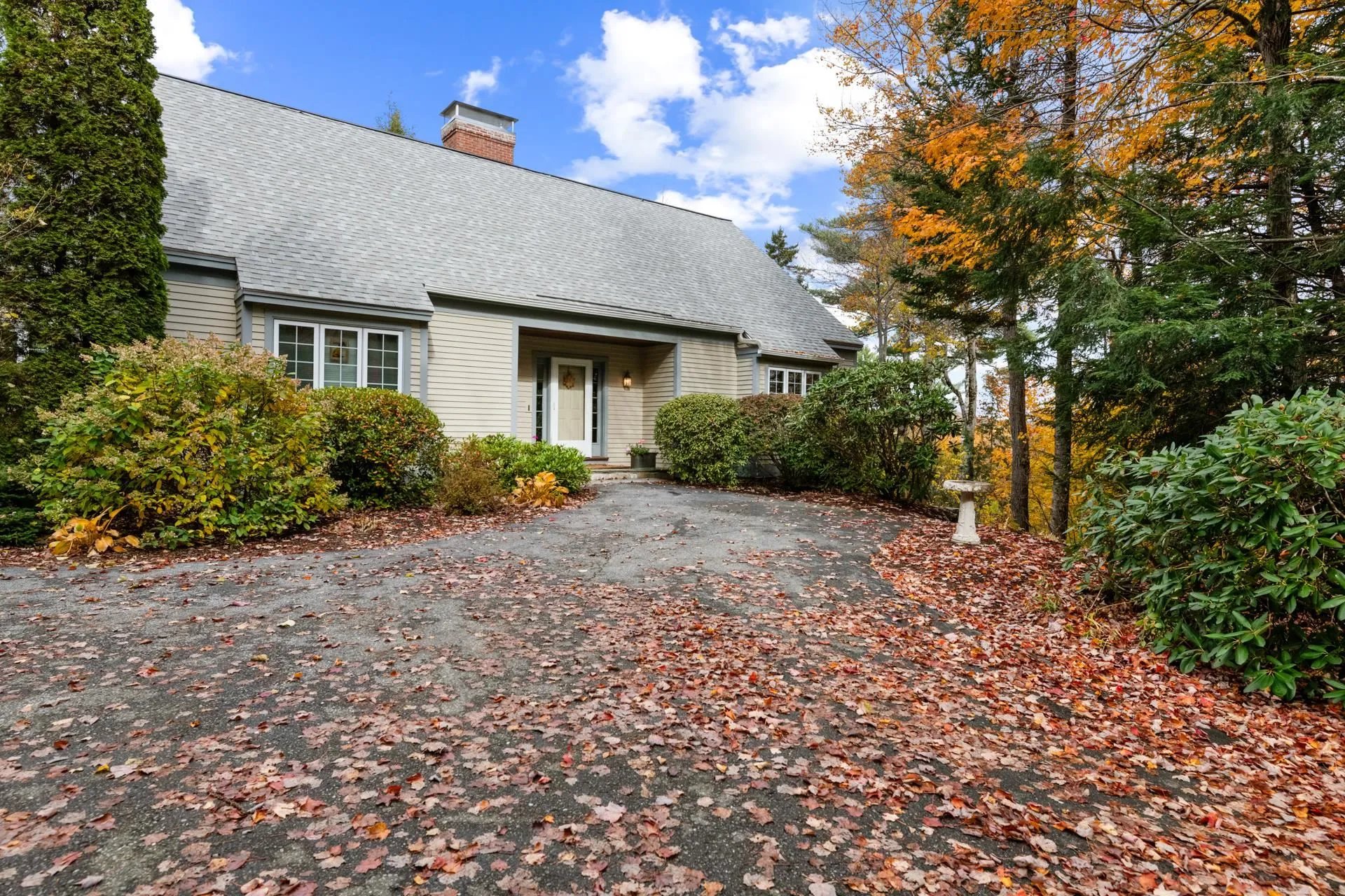 712 Sugarhouse Road New London NH 03257