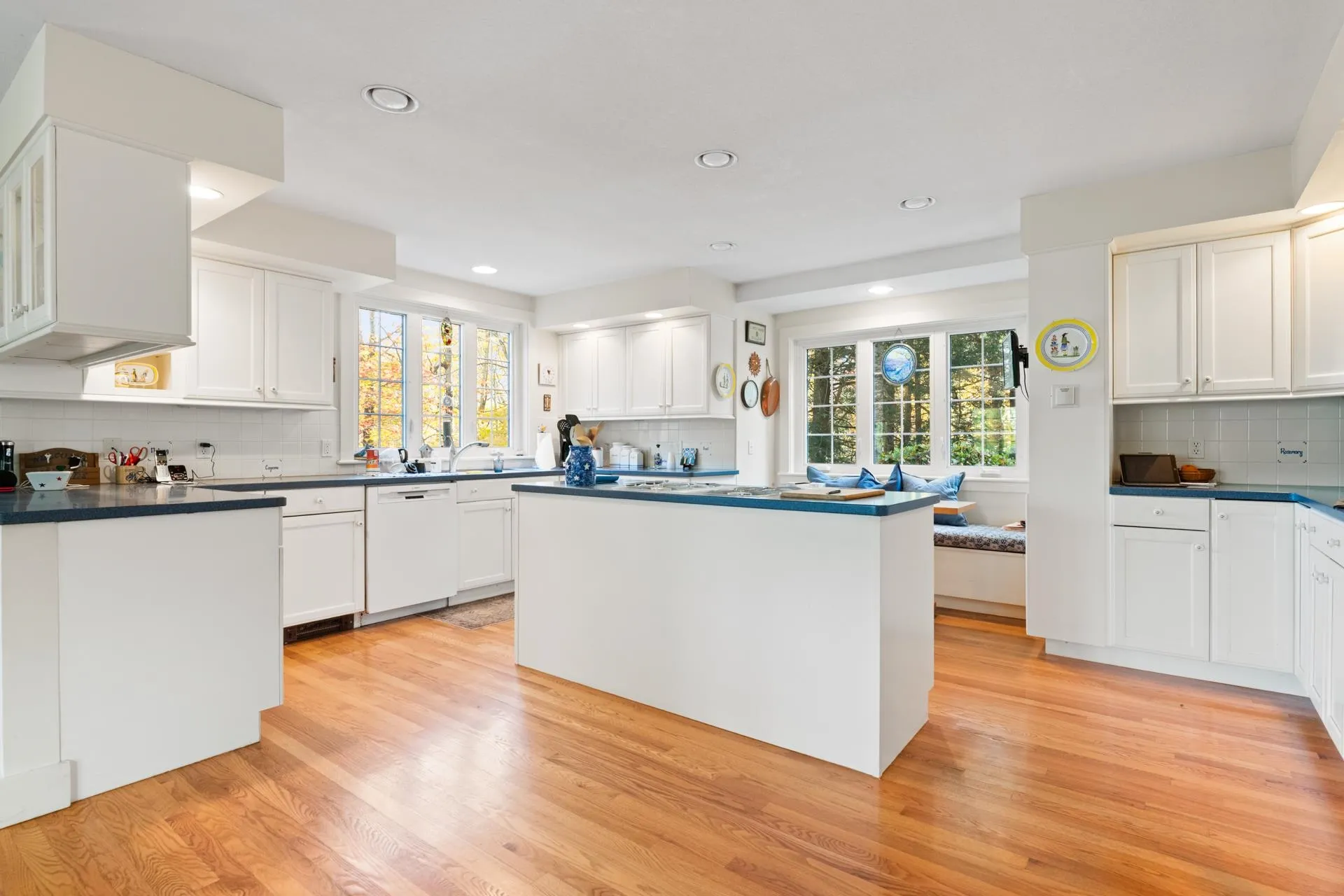 712 Sugarhouse Road New London NH 03257