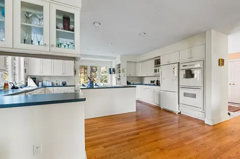 712 Sugarhouse Road New London NH 03257