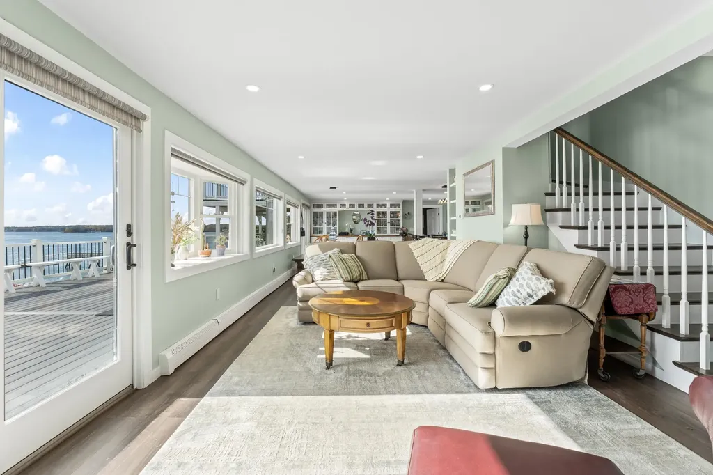 30 Cedar Point Road Durham NH 03824