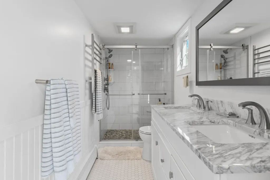 30 Cedar Point Road Durham NH 03824